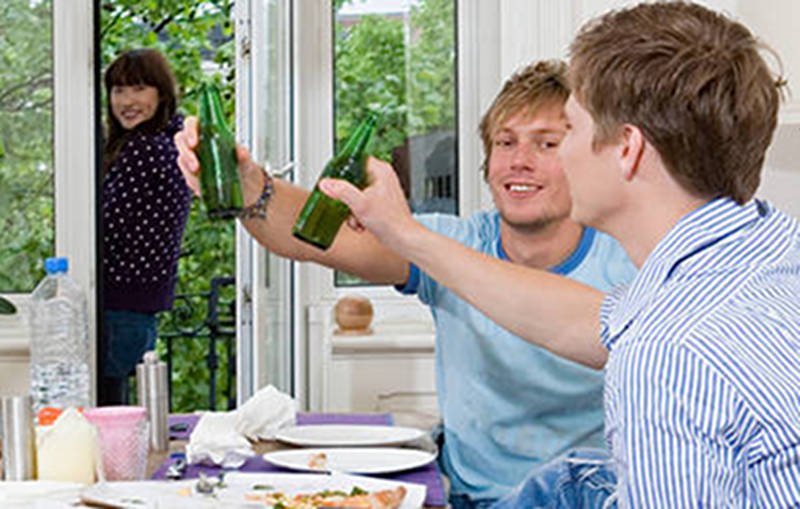 Mieszkanie z obcokrajowcem - gwarancja dobrej zabawy czy kulturowych starć?