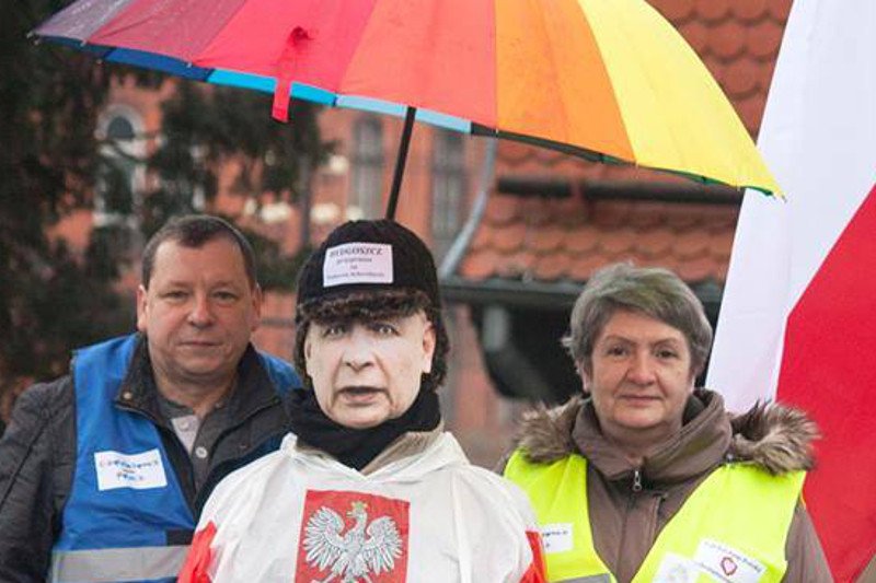 Krystyna Malinowska w lutym ubiegłego roku pozwała Jarosława Kaczyńskiego za określenie "najgorszy sort Polaków". Sąd jednak uznał, że prezes Prawa i Sprawiedliwości nie jest niczemu winny, a jego wypowiedzi są "niekonkretne".