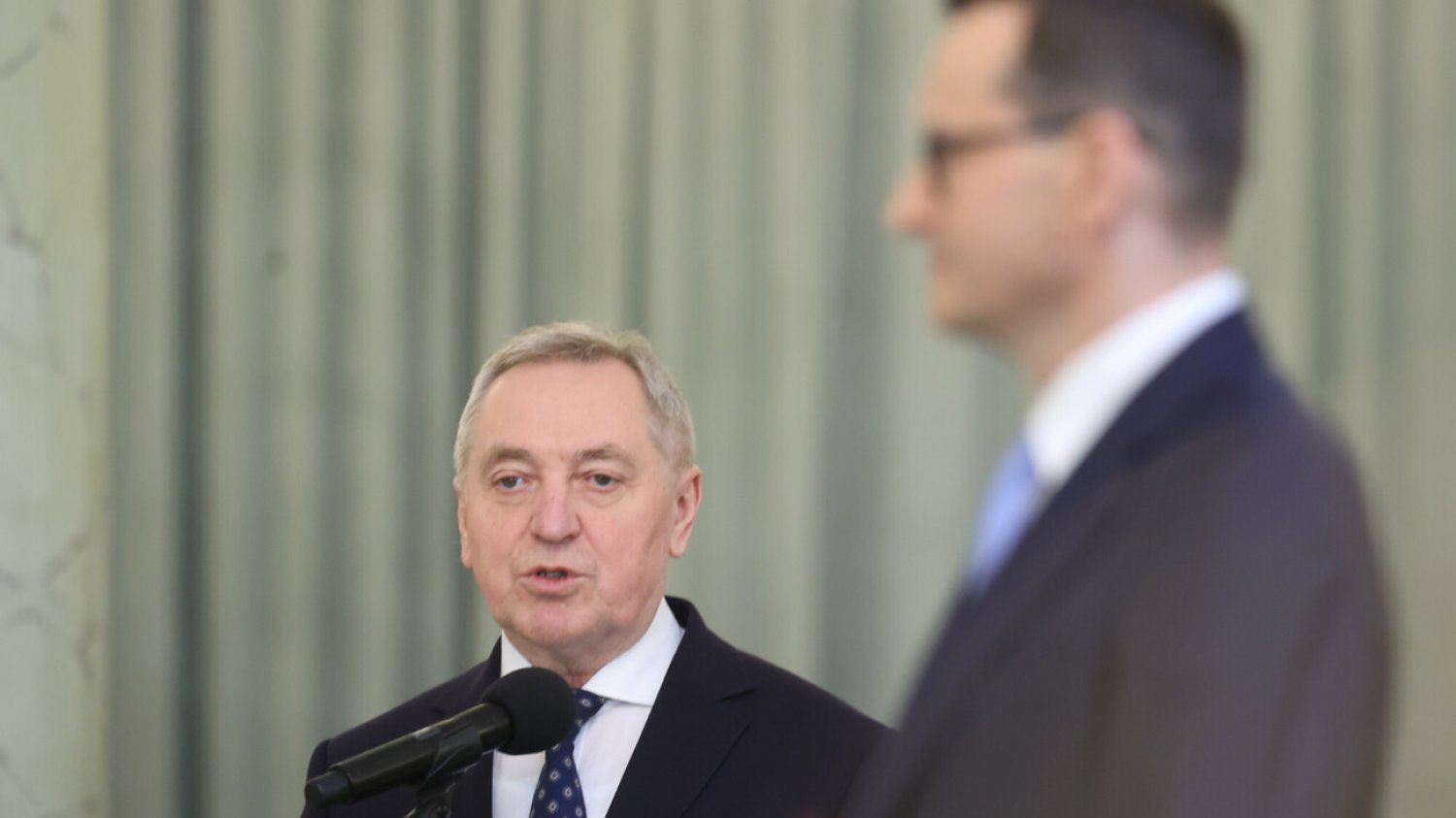 W środę tj. 13 września posłowie KO ujawnili kolejne nazwiska polityków PiS powiązanych z aferą wizową.