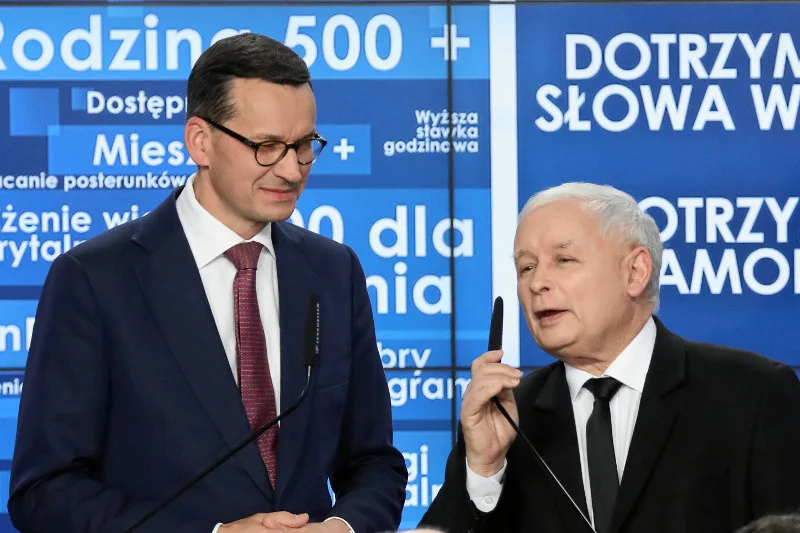 Prezes Kaczyński i premier Morawiecki chcą znowu zabiegać o umiarkowanych wyborców z miast