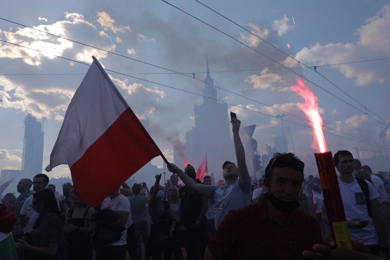 Na 76. obchodach rocznicy powstania warszawskiego doszło do incydentów na tle ideologicznym.