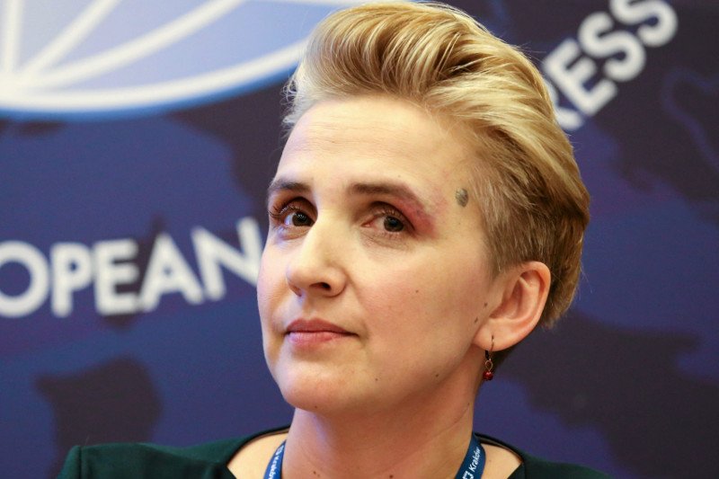 Jarosław Sellin obraził posłankę Joannę Scheuring-Wielgus. "Pani też jest niezrównoważona emocjonalnie" - powiedział do posłanki Nowoczesnej.