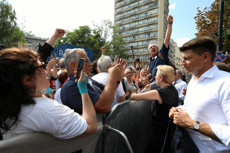 Szmuglowanie ludzi w bagażniku to nie metoda.