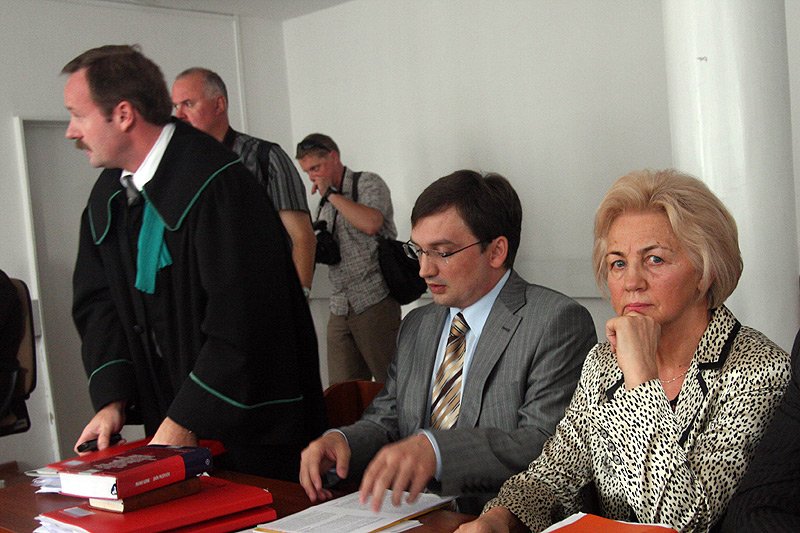 Sąd Najwyższy nie przychylił się do wniosku Sądu Okręgowego w Krakowie, by sprawę dot. śmierci ojca ministra sprawiedliwości i prokuratora generalnego Zbigniewa Ziobry przenieść do innego równorzędnego sądu.