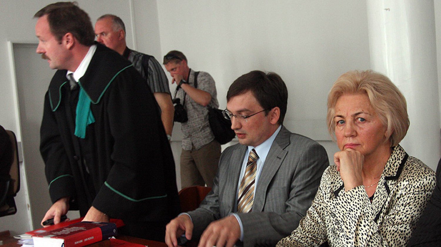 Sąd Najwyższy nie przychylił się do wniosku Sądu Okręgowego w Krakowie, by sprawę dot. śmierci ojca ministra sprawiedliwości i prokuratora generalnego Zbigniewa Ziobry przenieść do innego równorzędnego sądu.