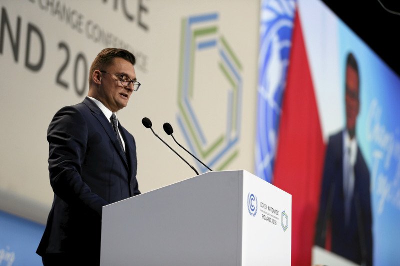 Prezydent Katowic Marcin Krupa zasłabł na czwartkowej sesji Rady Miasta.