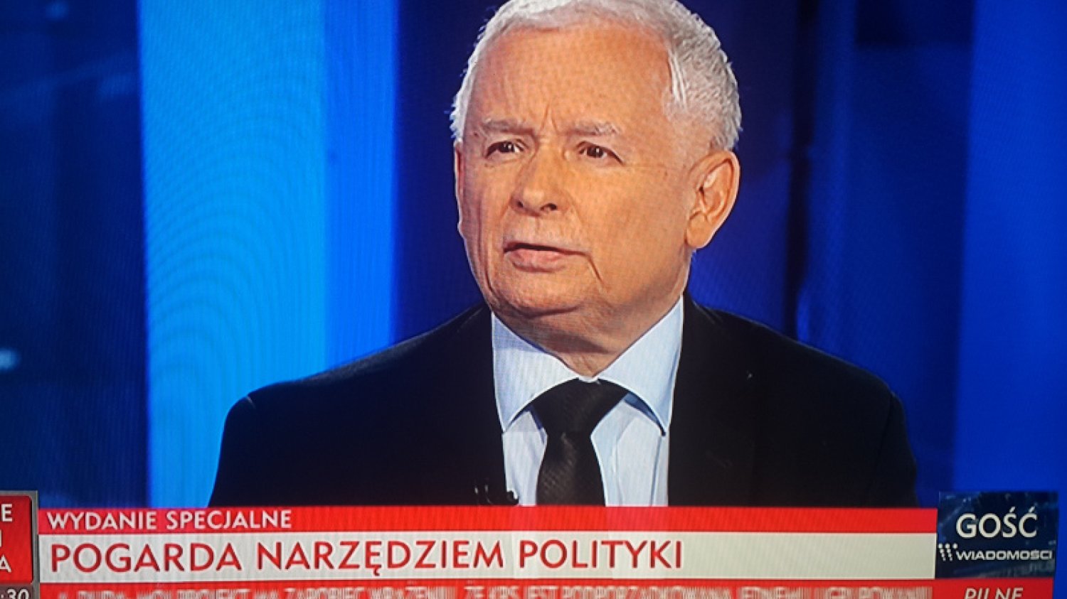 Jarosław Kaczyński jednak nadal nie wie co się stało w Smoleńsku. Jest przekonany, że opozycja ponosi moralną odpowiedzialność za jego śmierć.