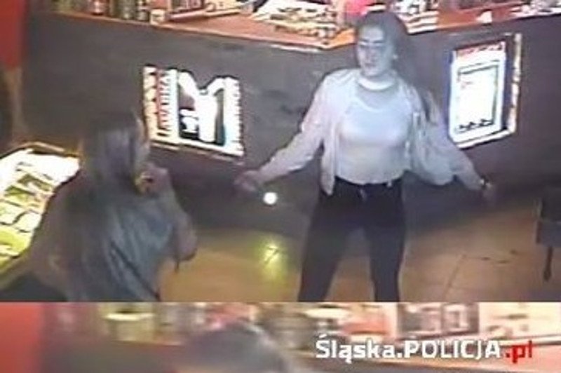Śląscy policjanci poszukują trzech kobiet... Podejrzane są o pobicie nastolatki.