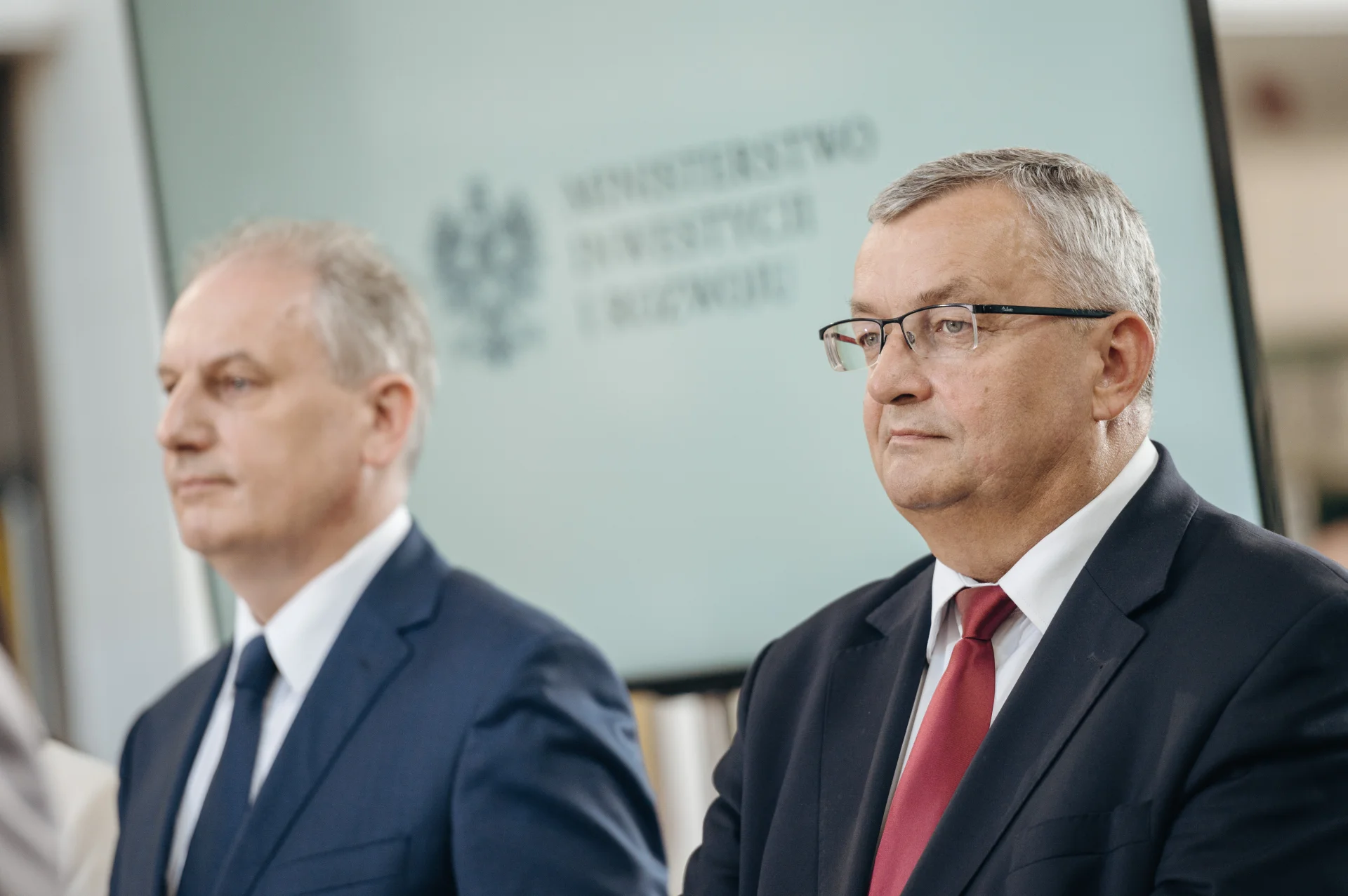 Wojewoda pomorski Dariusz Drelich w grudniu podpisał umowy dotacyjne z samorządami. Pismo o wstrzymaniu dotacji miało przyjść z Ministerstwa Infrastruktury.