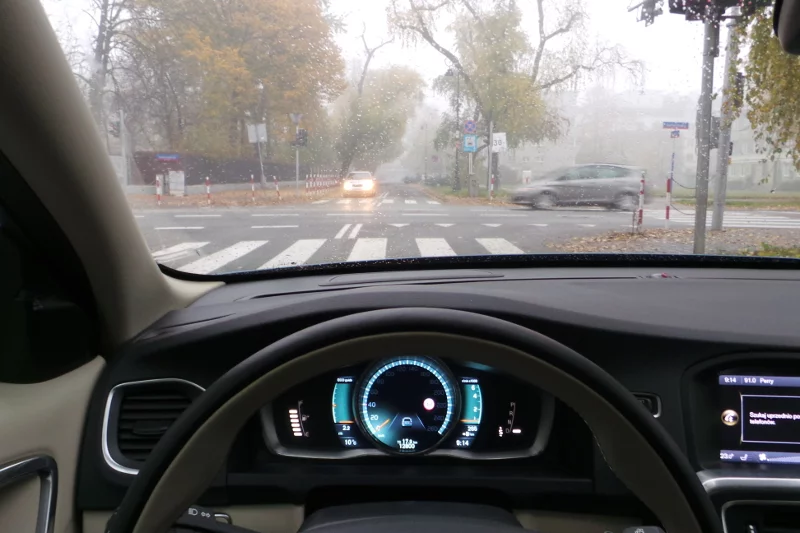 Testujemy systemy bezpieczeństwa Volvo - City Safety i Active High Beam