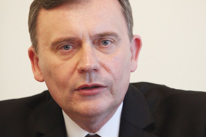 Poseł Paweł Bejda (PSL) jest przekonany, że badania psychiatryczne powinny być obowiązkowe dla kandydatów na posłów i senatorów. Jak mówi, pomysł wyszedł od samych ludzi, którzy mają dość tego, co parlamentarzyści wyczyniają na Wiejskiej.