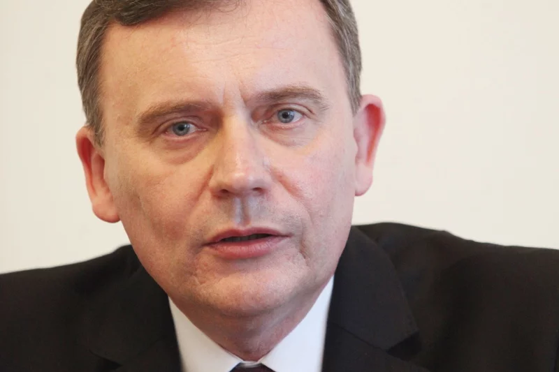 Poseł Paweł Bejda (PSL) jest przekonany, że badania psychiatryczne powinny być obowiązkowe dla kandydatów na posłów i senatorów. Jak mówi, pomysł wyszedł od samych ludzi, którzy mają dość tego, co parlamentarzyści wyczyniają na Wiejskiej.