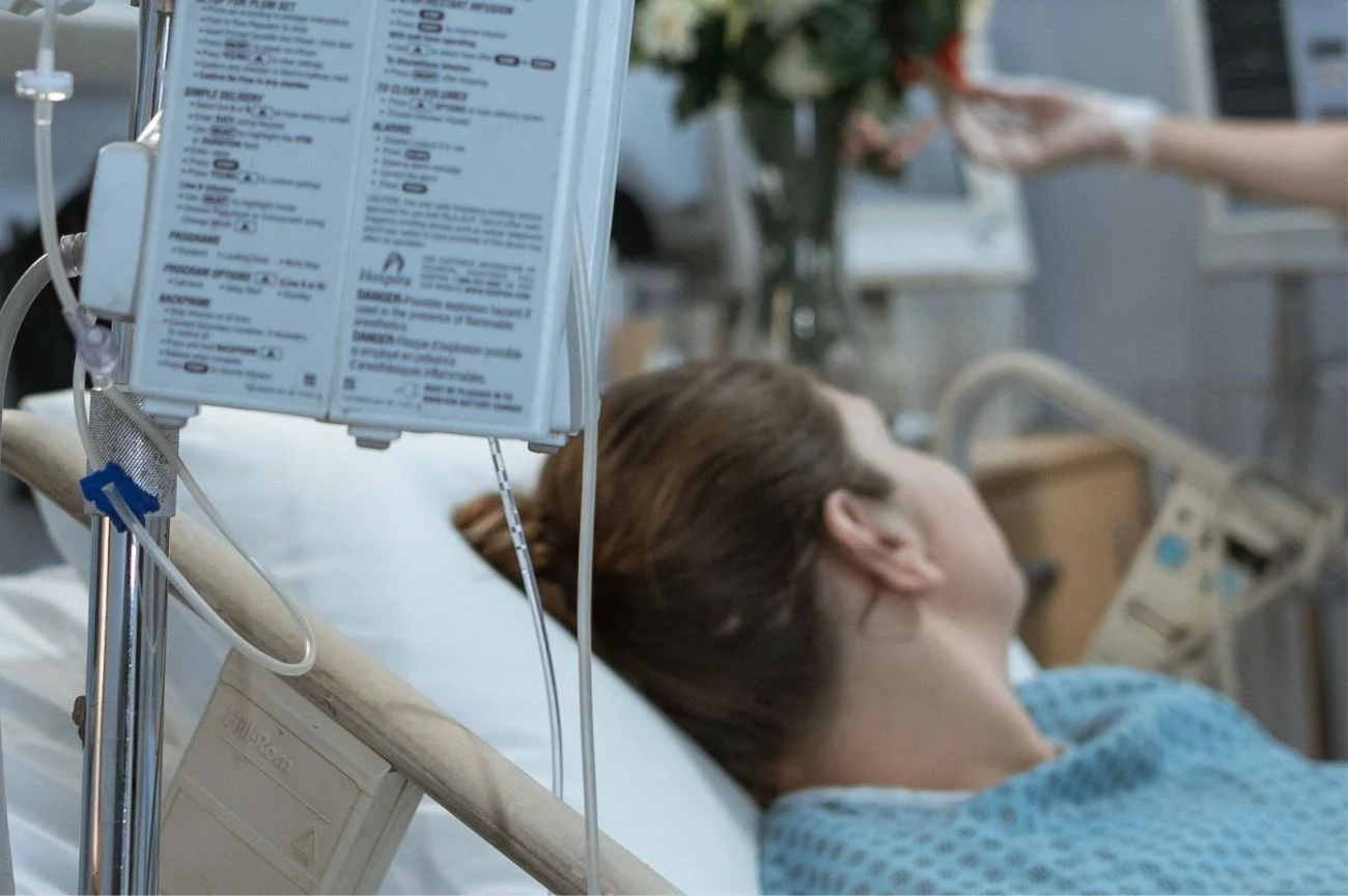 Pielęgniarki i położne doświadczają agresji ze strony pacjentów, ich rodzin, a także przełożonych i współpracowników. Pielęgniarki i położne doświadczają agresji ze strony pacjentów, ich rodzin, a także przełożonych i współpracowników.
