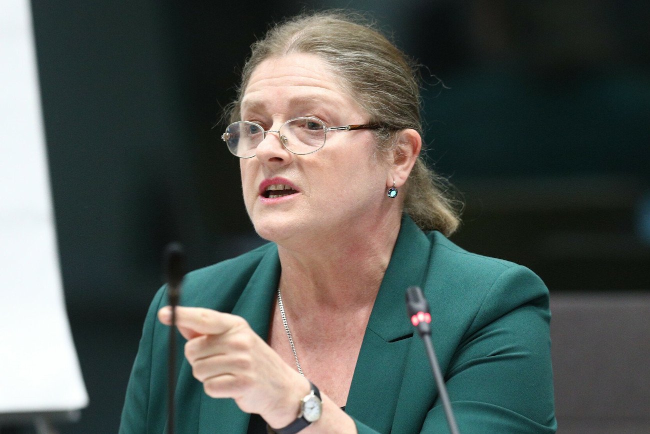 Donald Tusk skrytykował powielanie antyunijnych wypowiedzi, a dla przykładu powołał się na sędzię TK Krystynę Pawłowicz.