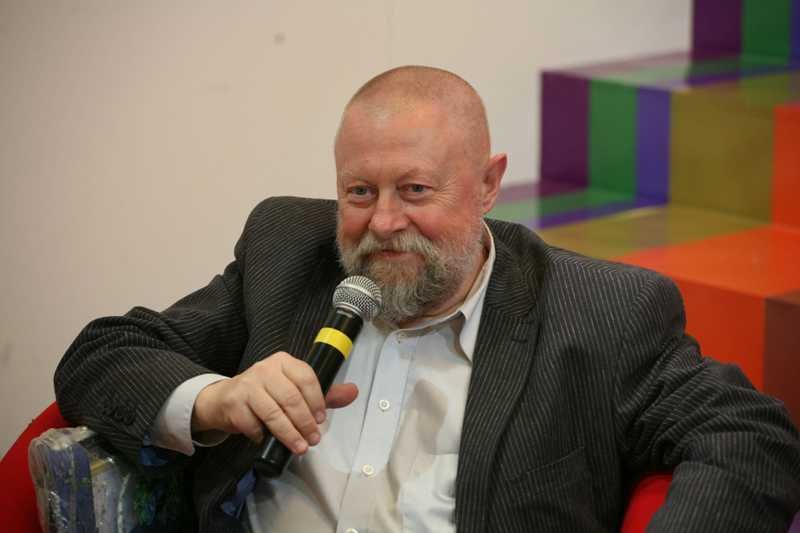 Profesor Jerzy Bralczyk, językoznawca SWPS i UW