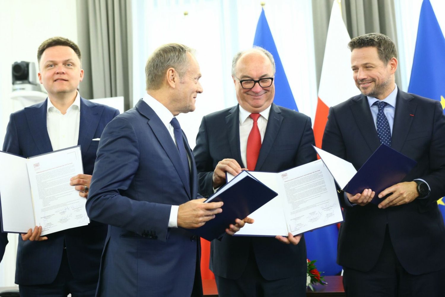 Kto jest najbardziej wpływowym politykiem opozycji? Zbadano to w sondażu.