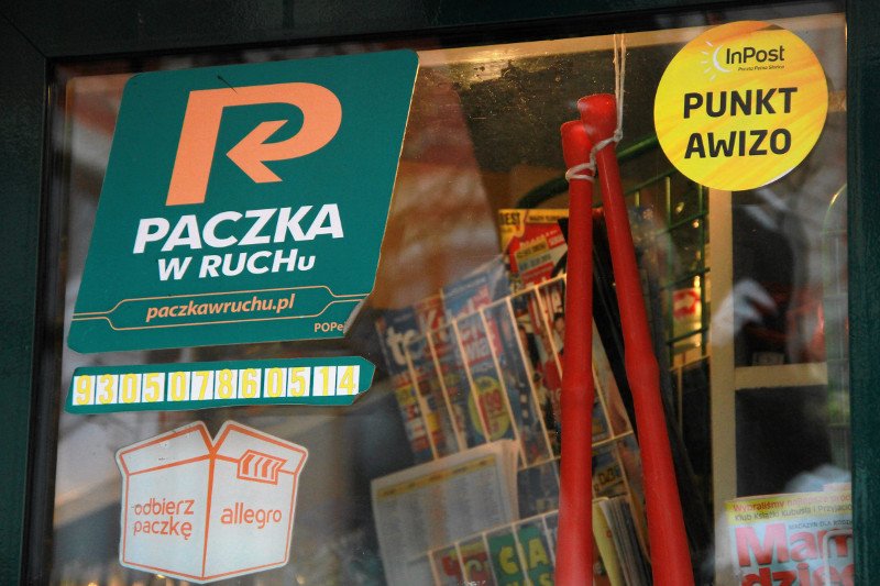 Klienci skarżą się, że paczki zamówione na święta nie dotarły na czas.