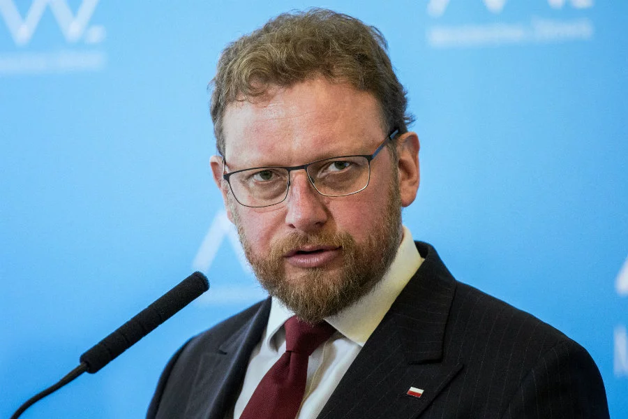 Łukasz Szumowski opowiedział więcej o okolicznościach śmierci 57-letniej kobiety, pierwszej polskiej ofiary śmiertelnej koronawirusa.