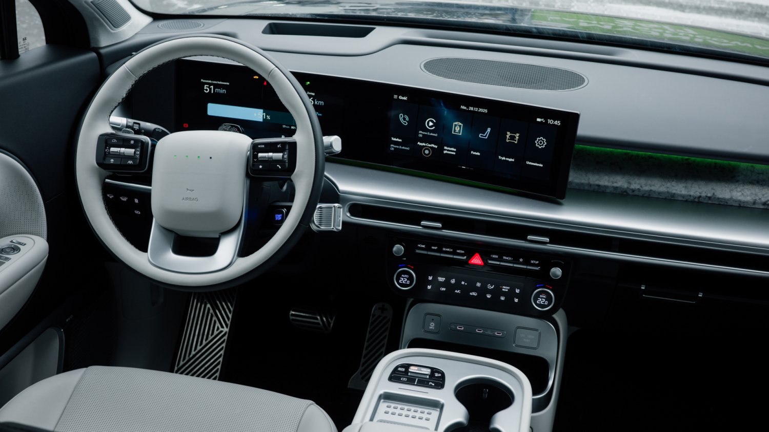 Hyundai Ioniq 9 to elektryczny kolos, który rzuca rękawicę SUV-om klasy premium. Mnie zachwycił