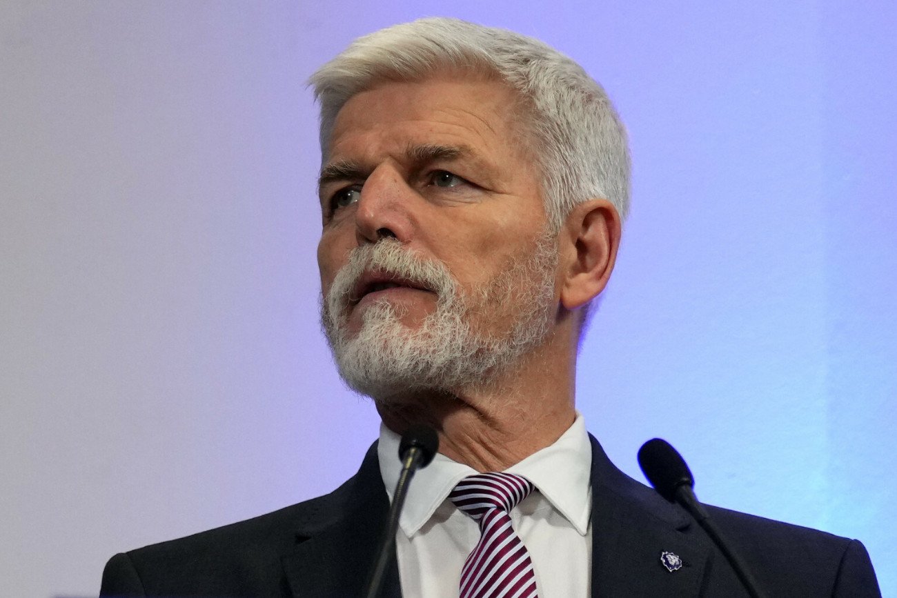 Pet Pavel wygrał pierwszą turę wyborów prezydenckich w Czechach