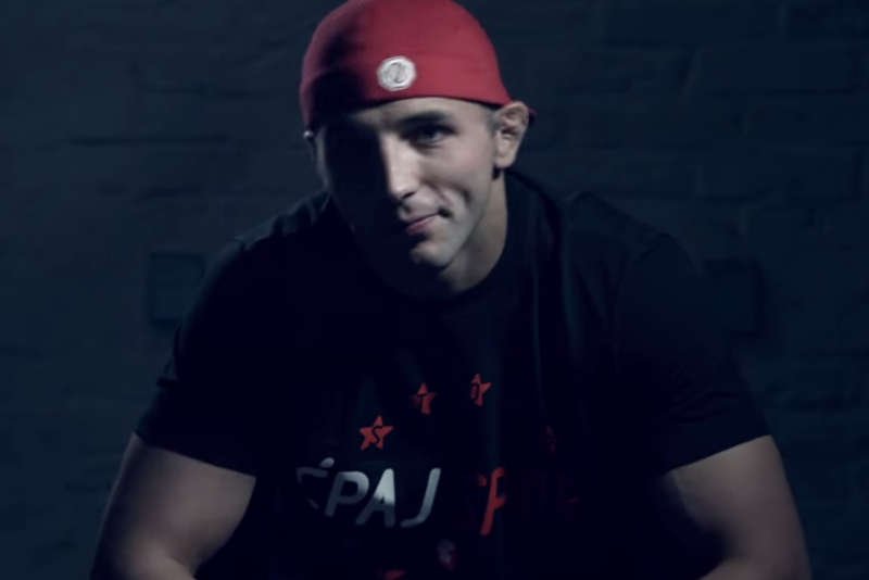 Na zdjęciu Piotr UKE Maniak, który zbiera na wyjazd na Mistrzostwa Świata Jiu Jitsu w Brazylii