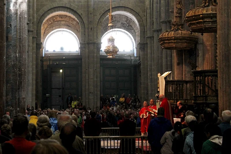 Msza święta dla pielgrzymów w katedrze w Santiago de Compostela.