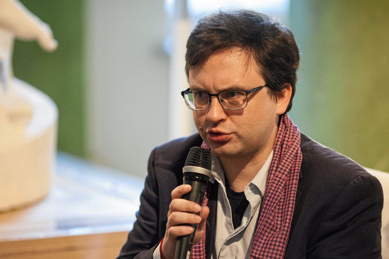 Prof. Rafał Pankowski, szef antyfaszystowskiego stowarzyszenia "Nigdy Więcej" broni się przed atakami zwolenników PiS