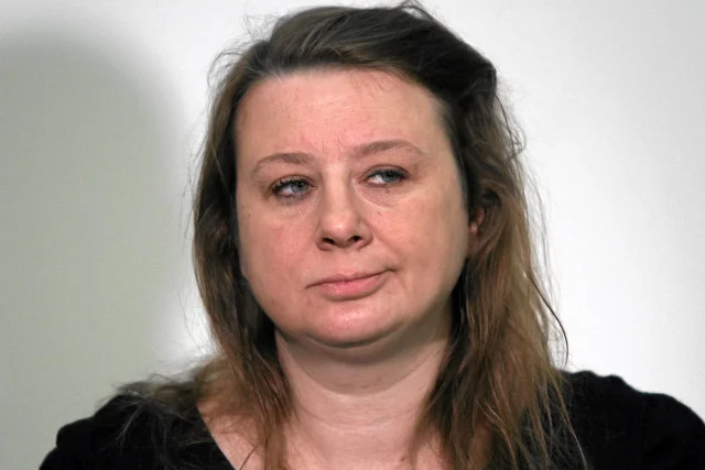 Magdalena Merta nie uszanuje oporu przed otwieraniem grobów ofiar smoleńskich.