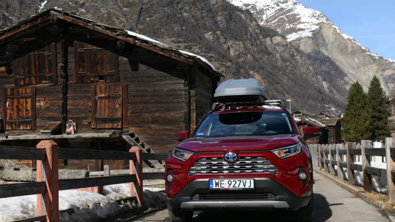 Tak prezentuje się nowa Toyota RAV4.