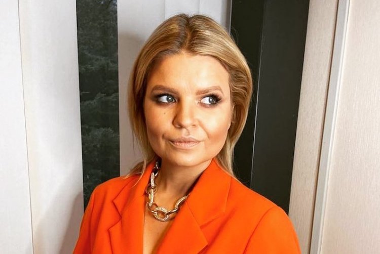 Marta Manowska prowadzi już trzeci sezon programu TVP "Sanatorium miłości". Marta Manowska prowadzi już trzeci sezon programu TVP "Sanatorium miłości".