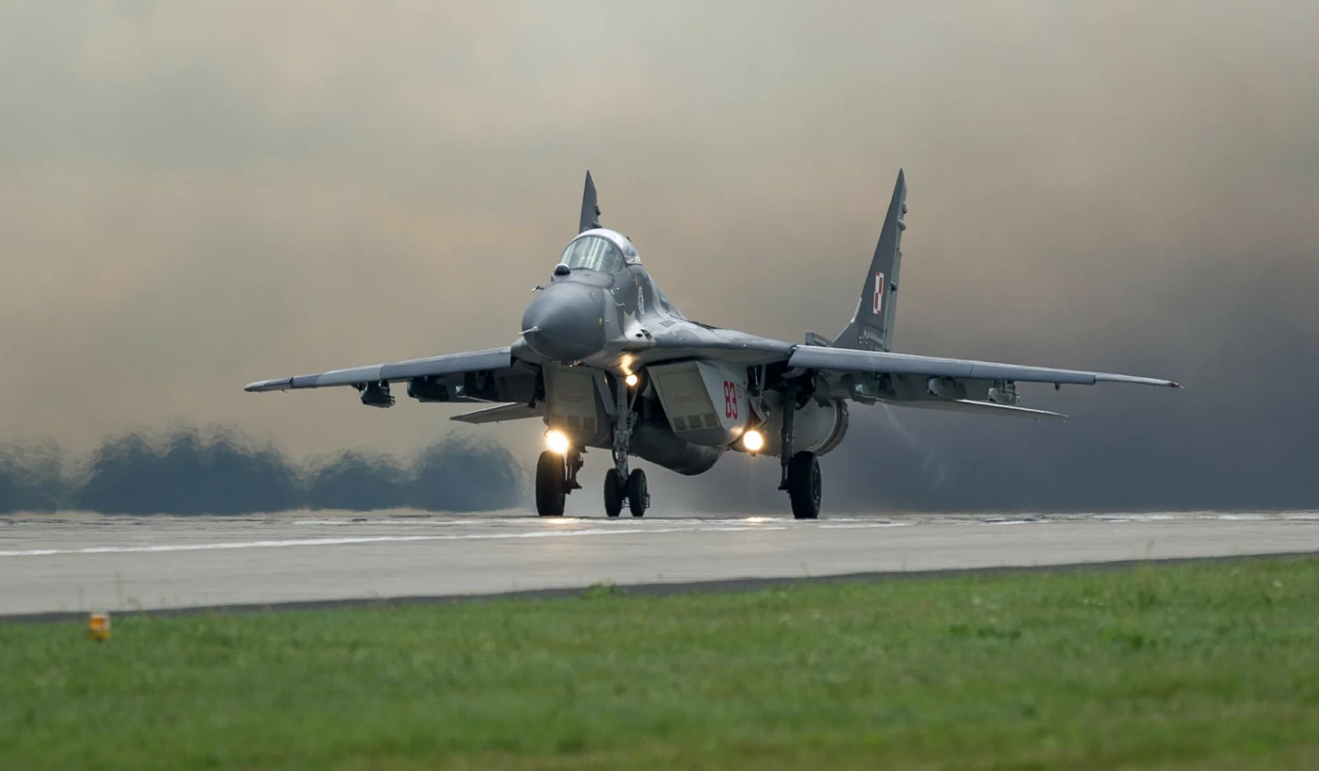 Gen. Skrzypczak jest przeciwny zakazowi lotów nad Ukrainą. Skomentował też pomysł przekazania polskich MiG-29. Gen. Skrzypczak jest przeciwny zakazowi lotów nad Ukrainą. Skomentował też pomysł przekazania polskich MiG-29