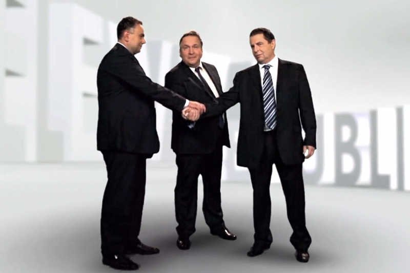 Prezes i wiceprezesi Telewizji Republika zachęcają do kupowania akcji firmy.