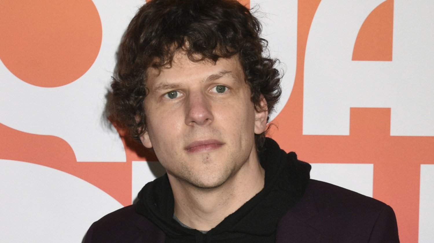 Jesse Eisenberg z filmu "The Social Network" stara się o polskie obywatelstwo. Dlaczego? Jesse Eisenberg z filmu "The Social Network" stara się o polskie obywatelstwo. Dlaczego?