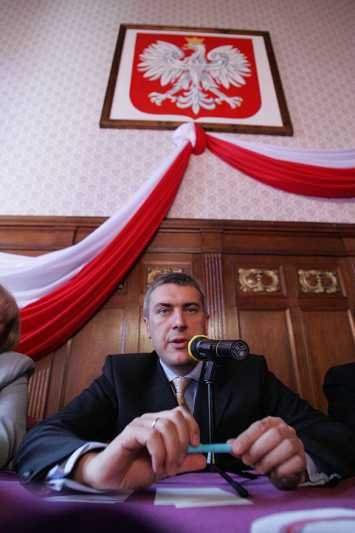 Spotkanie Romana Giertycha z przedstawicielami oświaty w Szczecinie. Słowa kluczowe nadane zdjęciu przez agencję: miasto, polityka, śmieszne. (2007)