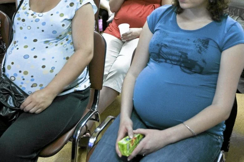 Nieleczona celiakia może powodować problemy z utrzymaniem ciąży.