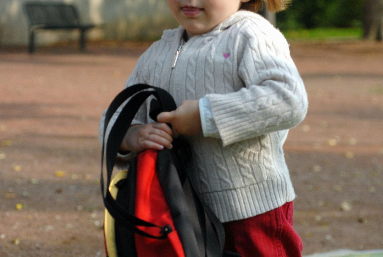 Próba porwania 8-latki. Zdarzenie miało mieć miejsce pod szkołą w Sycowie.