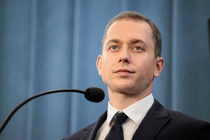 Cezary Tomczyk ujawnił na Twitterze pismo o "pomysłach" Marka Chrzanowskiego, byłego szefa KNF.