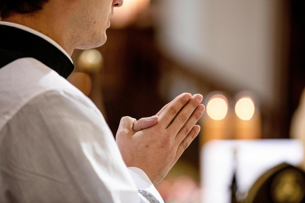 ksiądz seksafera ksiądz