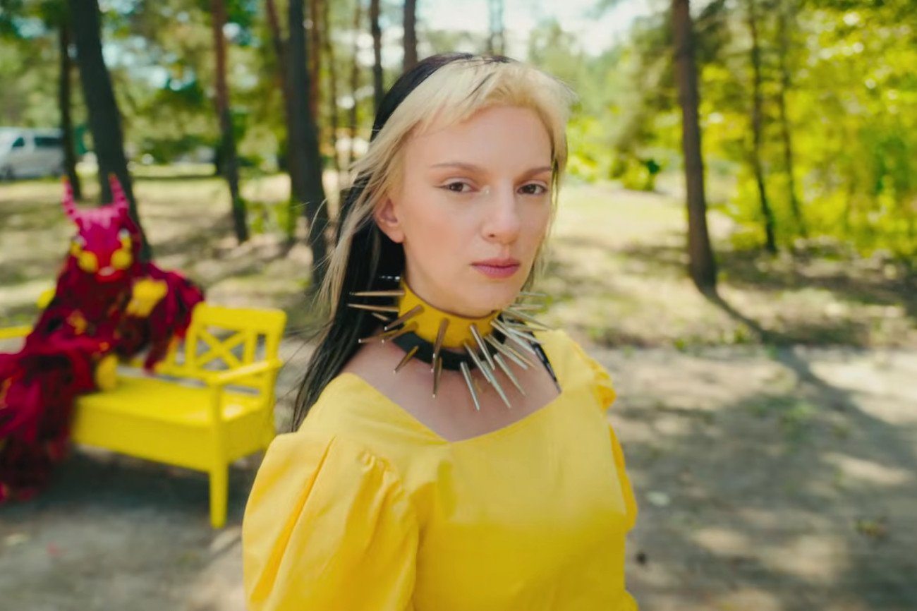 Sarsa wydała nową piosenkę.