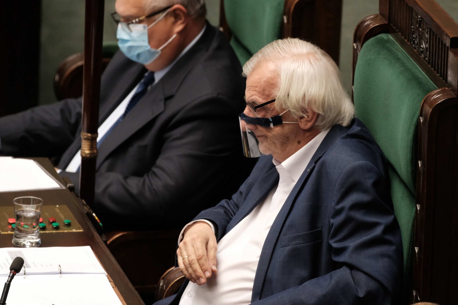 PiS przygotowuje ustawę, która zmuszałaby lekarzy do pracy w czasie epidemii koronawirusa – ustaliło nieoficjalnie TVN24.