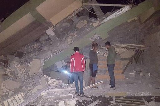 W wyniku trzęsienia ziemi w Iraku i Iranie zginęło na ten moment 207 osób.