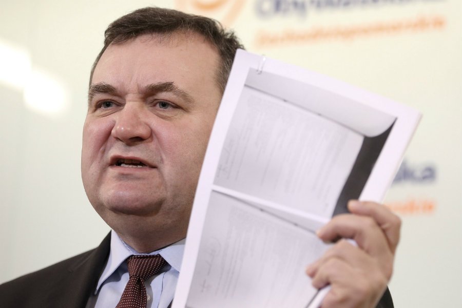 Stanisław Gawłowski stał się obiektem hejterskich tweetów.