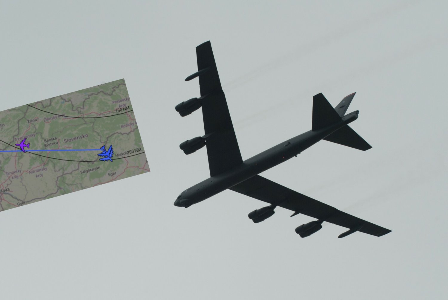 NATO wysłało dwa ciężkie bombowce B-52, które krążyły nad Europą.