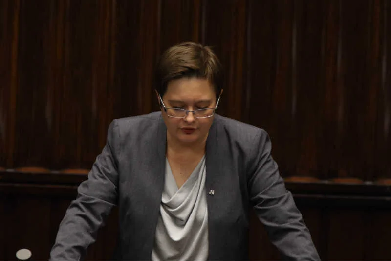 Katarzyna Lubnauer z .Nowoczesnej krytykuje Piotra Glińskiego.
