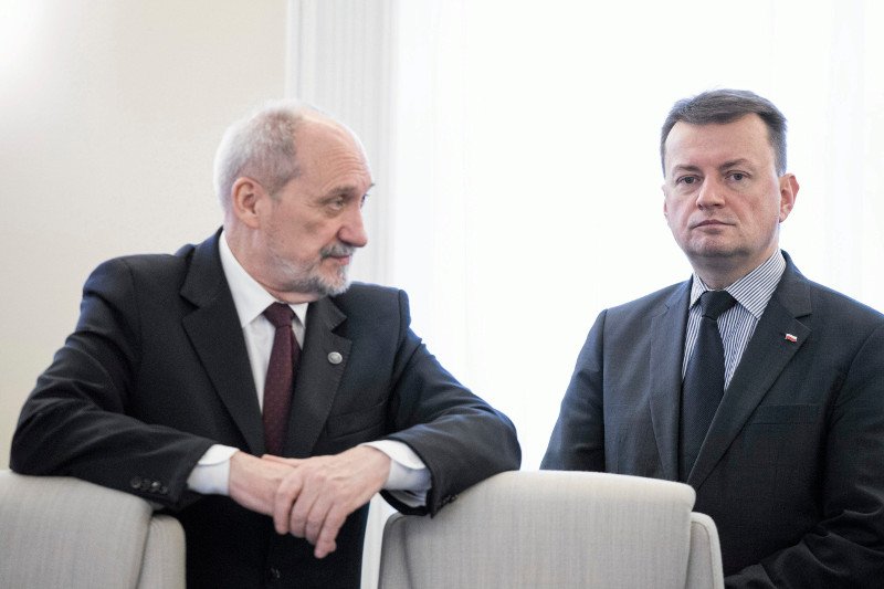 Mariusz Błaszczak jako szef MON realizuje to, o czym marzył Antoni Macierewicz. Pełnomocnik rządu ds. cyberbezpieczeństwa będzie sekretarzem stanu w ministerstwie obrony.