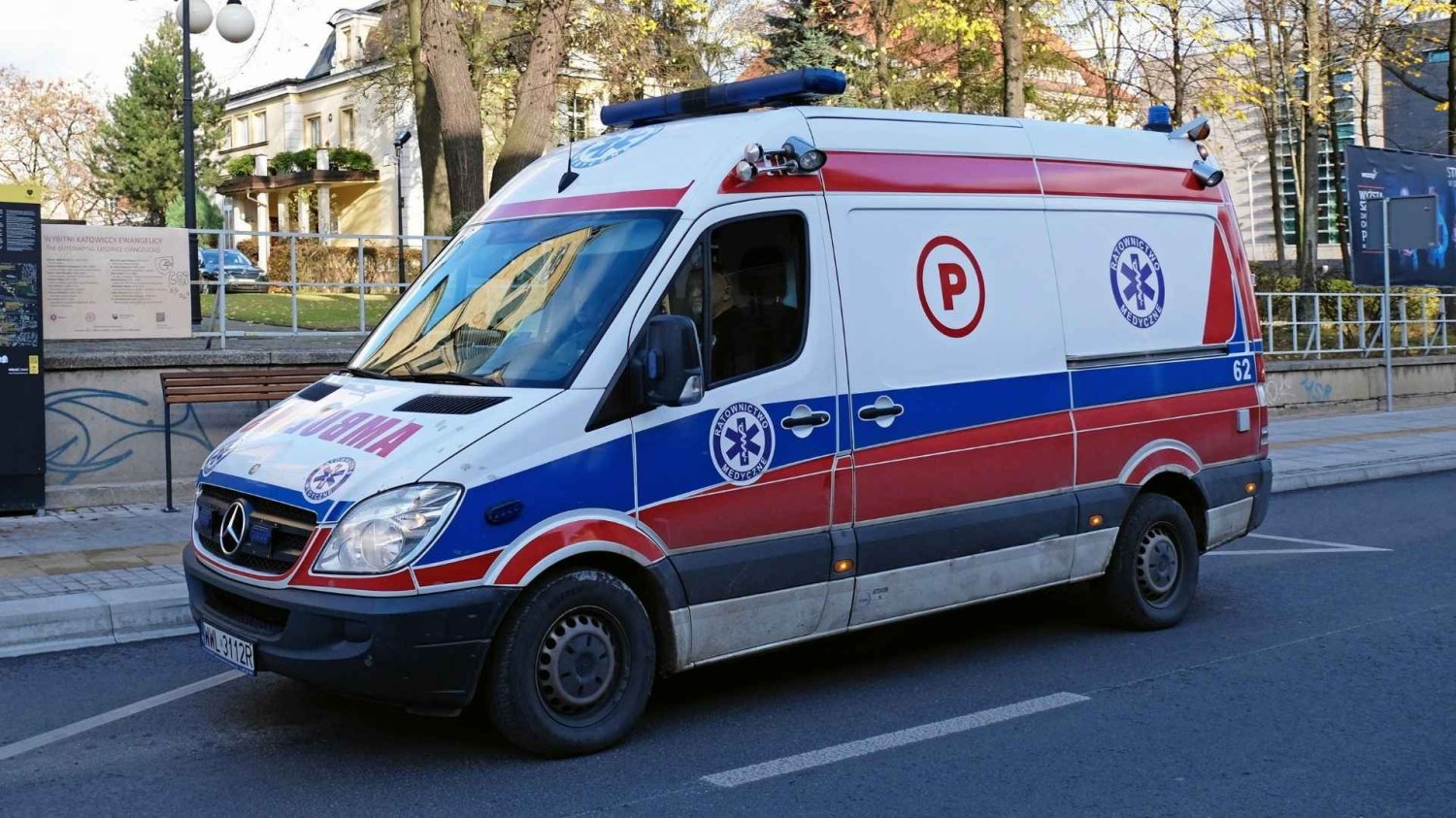 Awaria systemu alarmowego pogotowia. Działa teraz w innym trybie. Awaria systemu alarmowego pogotowia.