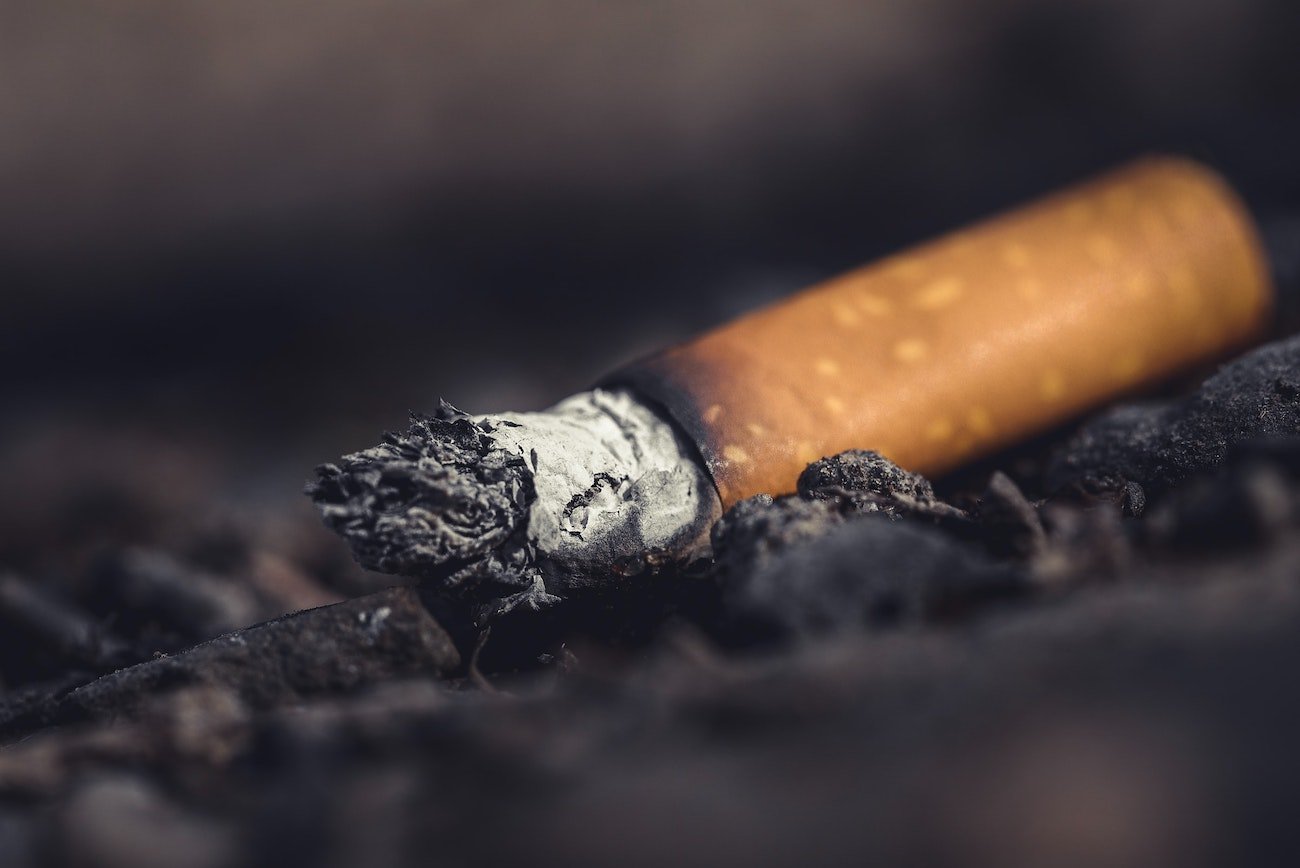 Bierne palenie też szkodzi zdrowiu. Dlatego palacze powinni chronić otoczenie przed kontaktem z dymem papierosowym. Bierne palenie też szkodzi zdrowiu. Dlatego palacze powinni chronić otoczenie przed kontaktem z dymem papierosowym.