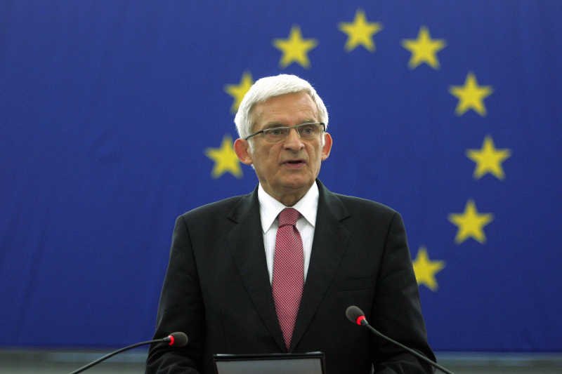Jerzy Buzek będzie twarzą kampanii PO do PE.