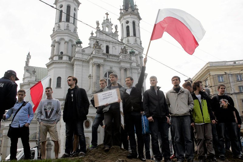Andrzej Halicki chce, by Ruch Narodowy jako organizator protestów przeciwko tęczy na placu Zbawiciela odpowiadał finansowo za jej ewentualne zniszczenie