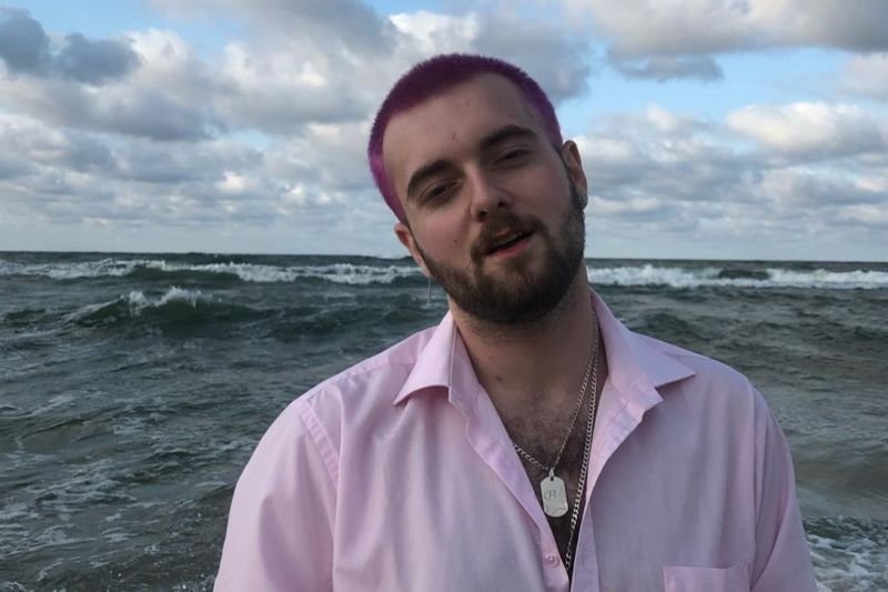 Bedoes w rankingu Spotify. Polski raper wśród najpopularniejszych ...